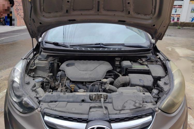 Used Hyundai Elantra (5th Generation / Langdong) 2015 1.6L Automatic Fashion Model Engine Bay
