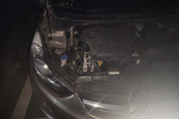 Used Hyundai Elantra (5th Generation / Langdong) 2015 1.6L Automatic Leading Model Engine Bay Right