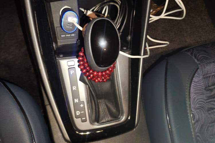 Used Hyundai Elantra (5th Generation / Langdong) 2015 1.6L Automatic Leading Model Gear Lever