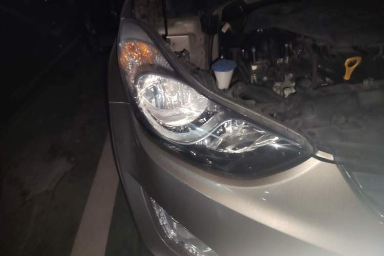 Used Hyundai Elantra (5th Generation / Langdong) 2015 1.6L Automatic Leading Model Right Front Headlight