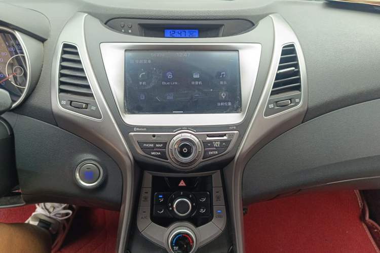 Used Hyundai Elantra (5th Generation / Langdong) 2015 1.6L Automatic Leading Model Audio And AC Panel