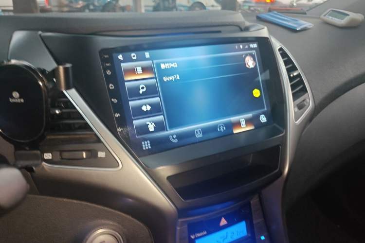 Used Hyundai Elantra (5th Generation / Langdong) 2015 1.6L Automatic Luxury Model Audio And AC Panel