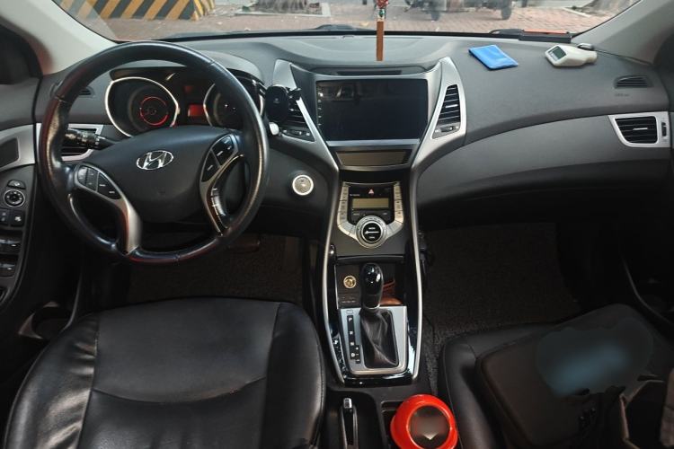 Used Hyundai Elantra (5th Generation / Langdong) 2015 1.6L Automatic Luxury Model Center Console