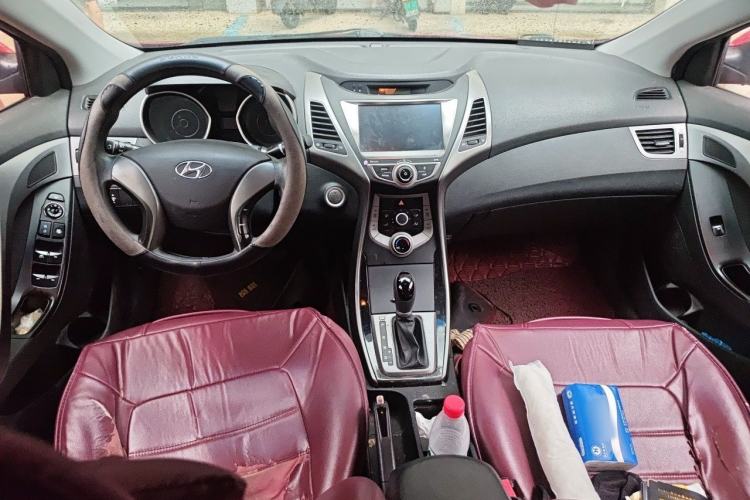 Used Hyundai Elantra (5th Generation / Langdong) 2015 1.6L Automatic Leading Model Center Console