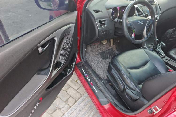 Used Hyundai Elantra (5th Generation / Langdong) 2015 1.6L Automatic Leading Model Driver Seat