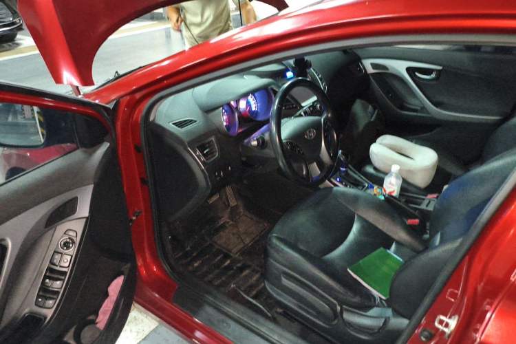 Used Hyundai Elantra (5th Generation / Langdong) 2015 1.6L Automatic Luxury Model Driver Seat