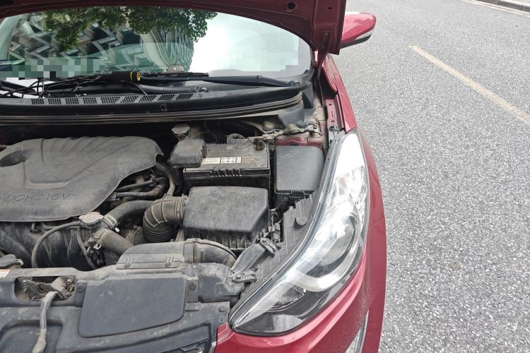 Used Hyundai Elantra (5th Generation / Langdong) 2015 1.6L Automatic Luxury Model Engine Bay Left