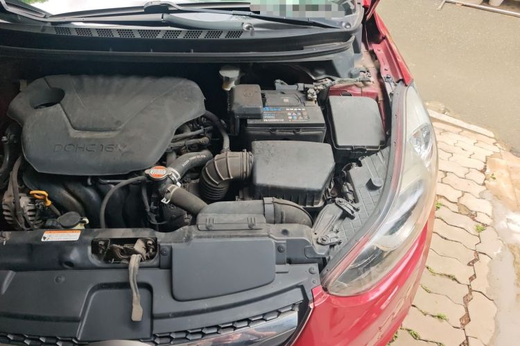 Used Hyundai Elantra (5th Generation / Langdong) 2015 1.6L Manual Leading Model Engine Bay Left