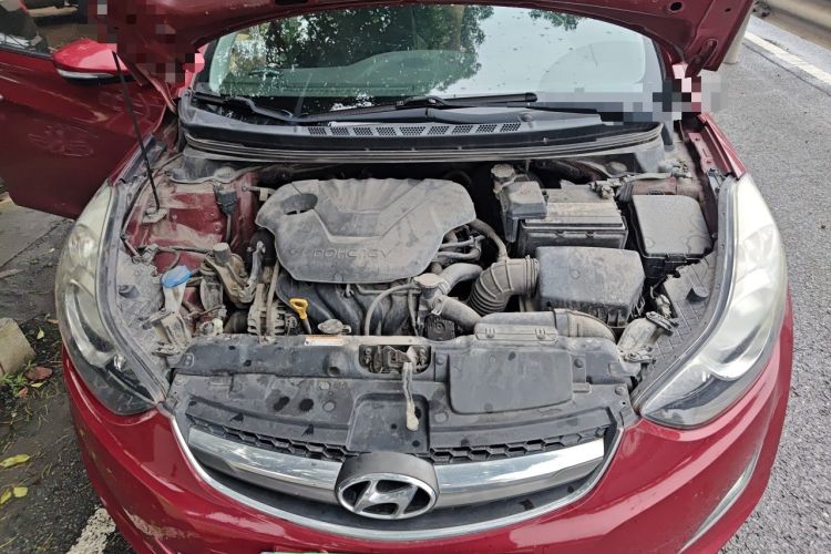 Used Hyundai Elantra (5th Generation / Langdong) 2015 1.6L Automatic Luxury Model Engine Bay