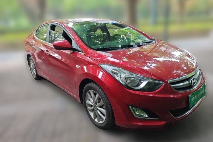Used Hyundai Elantra (5th Generation / Langdong) 2015 1.6L Automatic Fashion Model Front Right 45 Deg