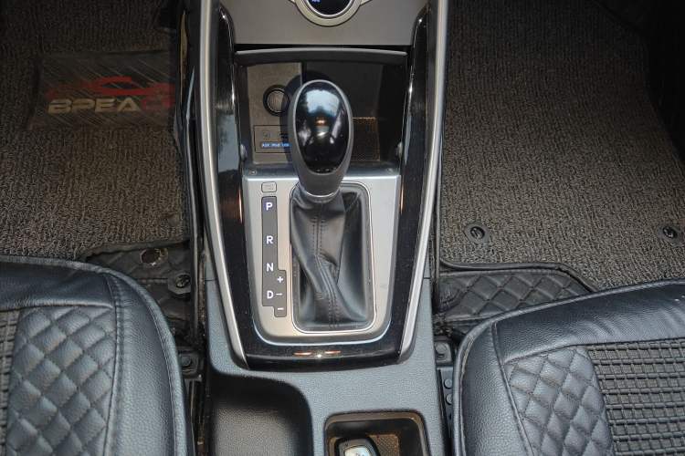Used Hyundai Elantra (5th Generation / Langdong) 2015 1.6L Automatic Leading Model Gear Lever