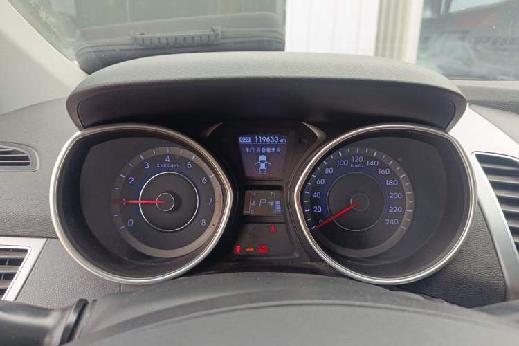 Used Hyundai Elantra (5th Generation / Langdong) 2015 1.6L Automatic Leading Model Instrument Cluster