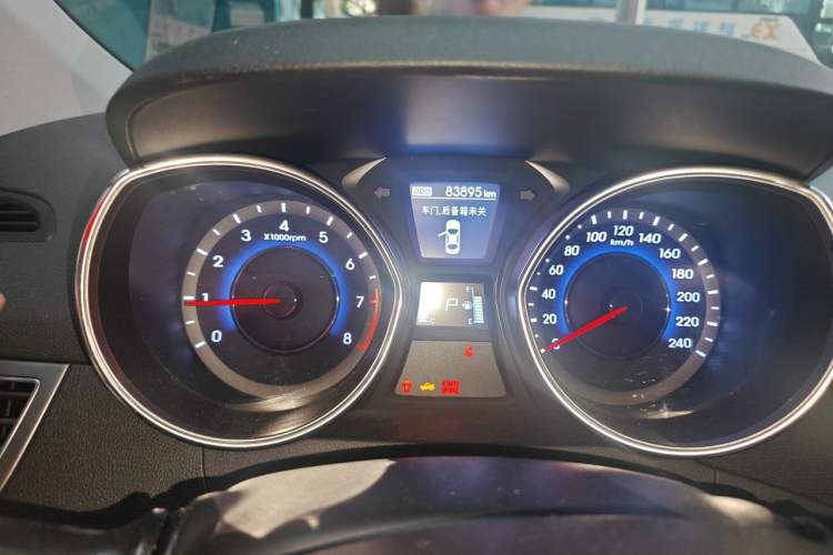Used Hyundai Elantra (5th Generation / Langdong) 2015 1.6L Automatic Luxury Model Instrument Cluster