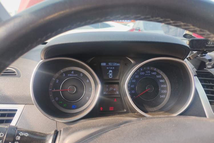 Used Hyundai Elantra (5th Generation / Langdong) 2015 1.6L Automatic Luxury Model Instrument Cluster