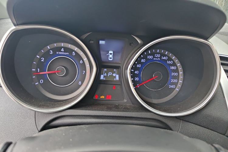 Used Hyundai Elantra (5th Generation / Langdong) 2015 1.6L Automatic Luxury Model Instrument Cluster