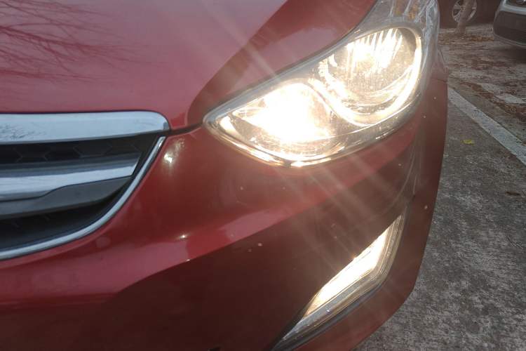 Used Hyundai Elantra (5th Generation / Langdong) 2015 1.6L Automatic Leading Model Left Front Headlight