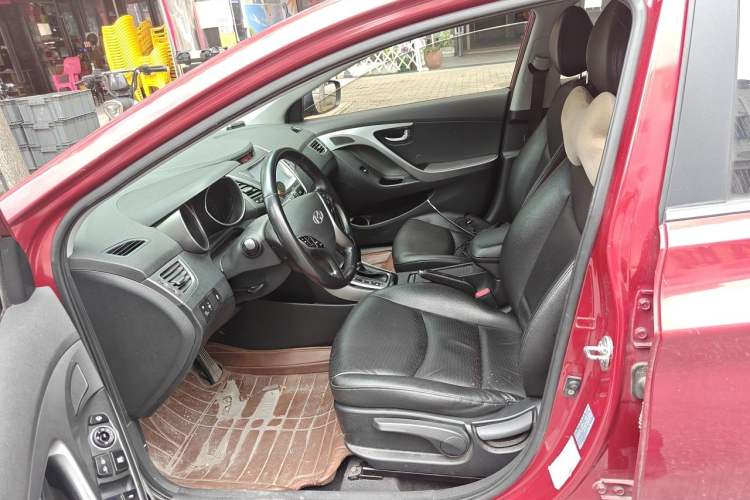 Used Hyundai Elantra (5th Generation / Langdong) 2015 1.6L Automatic Luxury Model Left Front Seat