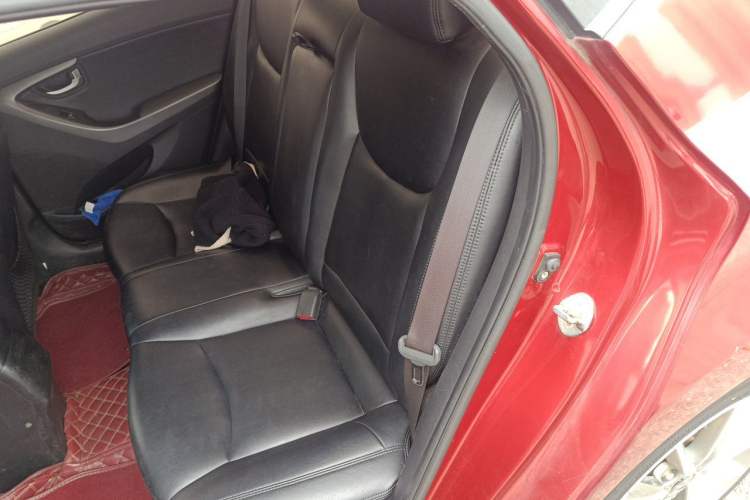 Used Hyundai Elantra (5th Generation / Langdong) 2015 1.6L Automatic Leading Model Left Rear Seat