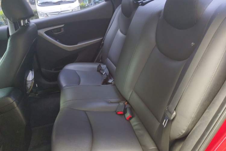 Used Hyundai Elantra (5th Generation / Langdong) 2015 1.6L Manual Fashion Edition Left Rear Seat