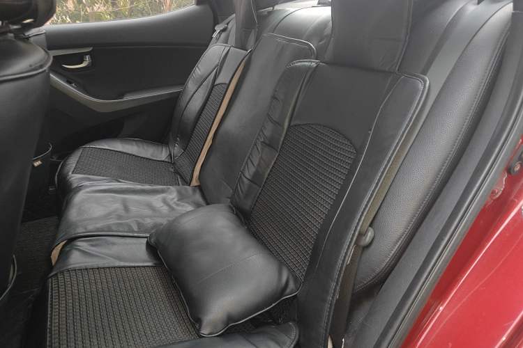Used Hyundai Elantra (5th Generation / Langdong) 2015 1.6L Automatic Leading Model Left Rear Seat