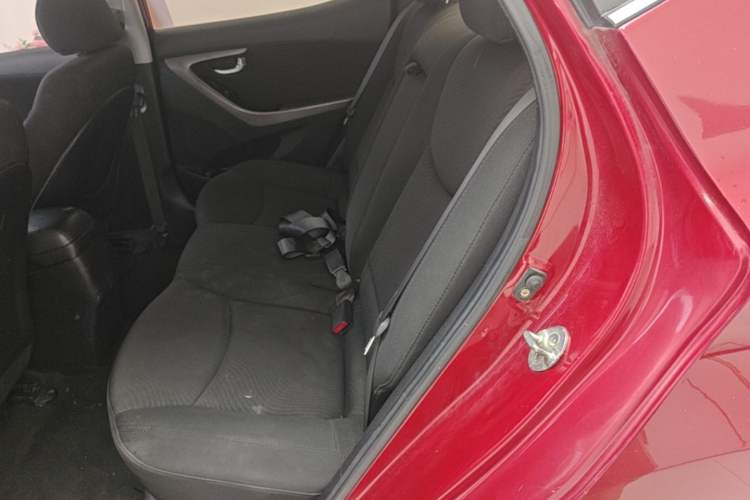 Used Hyundai Elantra (5th Generation / Langdong) 2015 1.6L Manual Leading Model Left Rear Seat
