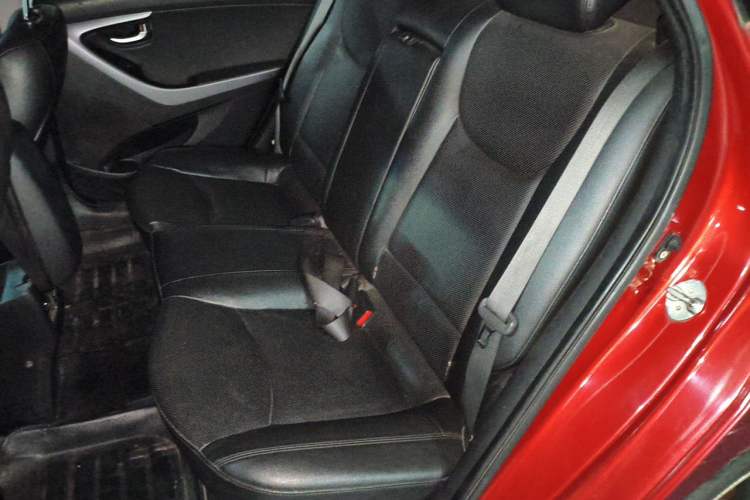 Used Hyundai Elantra (5th Generation / Langdong) 2015 1.6L Automatic Luxury Model Left Rear Seat