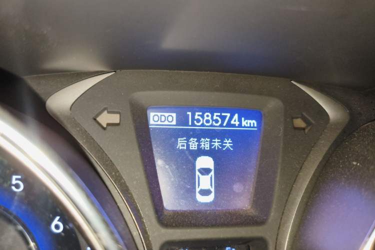 Used Hyundai Elantra (5th Generation / Langdong) 2015 1.6L Automatic Luxury Model Odometer Close Up