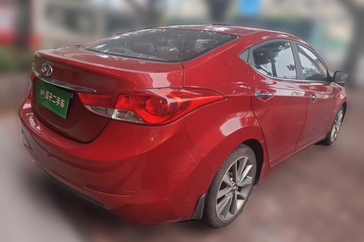 Used Hyundai Elantra (5th Generation / Langdong) 2015 1.6L Automatic Luxury Model Rear Right 45 Deg