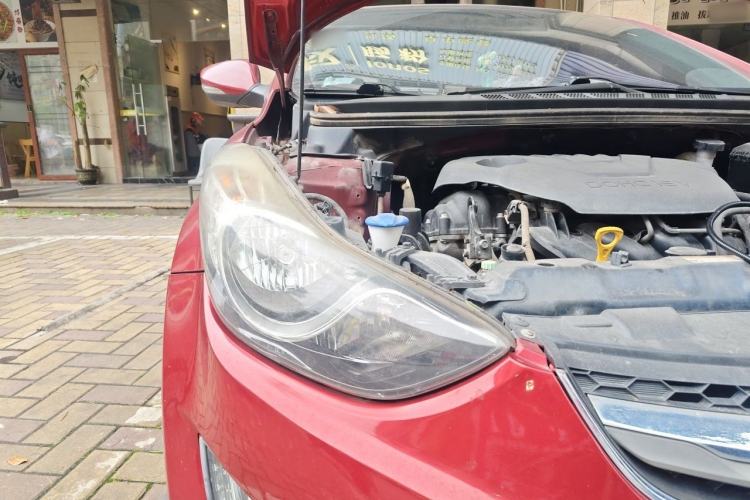 Used Hyundai Elantra (5th Generation / Langdong) 2015 1.6L Automatic Leading Model Right Front Headlight