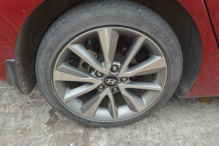 Used Hyundai Elantra (5th Generation / Langdong) 2015 1.6L Automatic Leading Model Right Rear Wheel Hub
