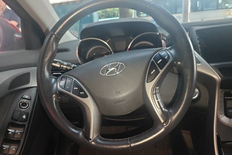 Used Hyundai Elantra (5th Generation / Langdong) 2015 1.6L Automatic Luxury Model Steering Wheel