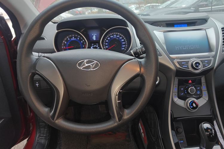 Used Hyundai Elantra (5th Generation / Langdong) 2015 1.6L Automatic Leading Model Steering Wheel