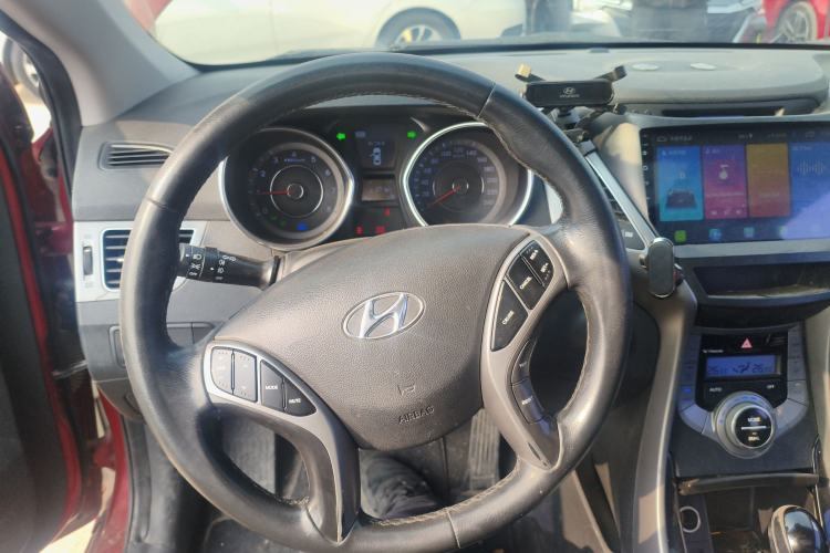 Used Hyundai Elantra (5th Generation / Langdong) 2015 1.6L Automatic Luxury Model Steering Wheel