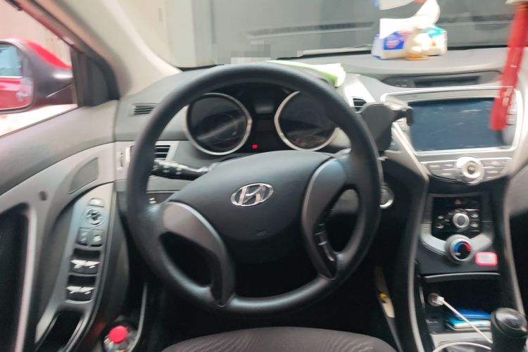 Used Hyundai Elantra (5th Generation / Langdong) 2015 1.6L Manual Leading Model Steering Wheel