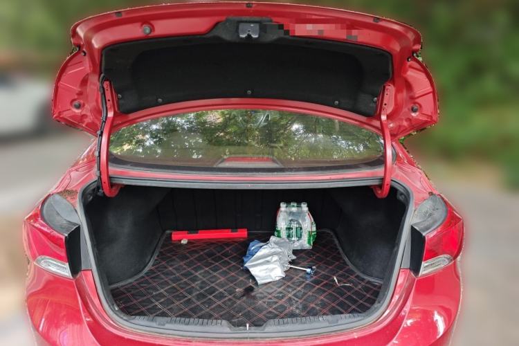 Used Hyundai Elantra (5th Generation / Langdong) 2015 1.6L Automatic Fashion Model Trunk