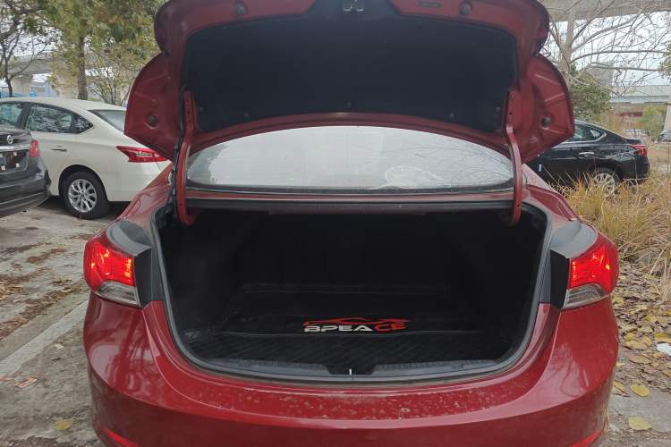 Used Hyundai Elantra (5th Generation / Langdong) 2015 1.6L Automatic Leading Model Trunk