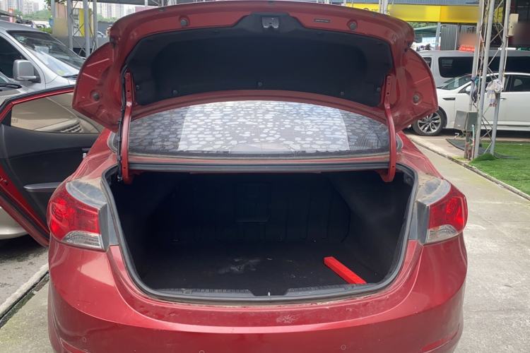 Used Hyundai Elantra (5th Generation / Langdong) 2015 1.6L Automatic Luxury Model Trunk