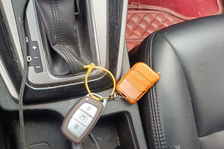 Used Hyundai Elantra (5th Generation / Langdong) 2015 1.6L Automatic Leading Model Vehicle Key