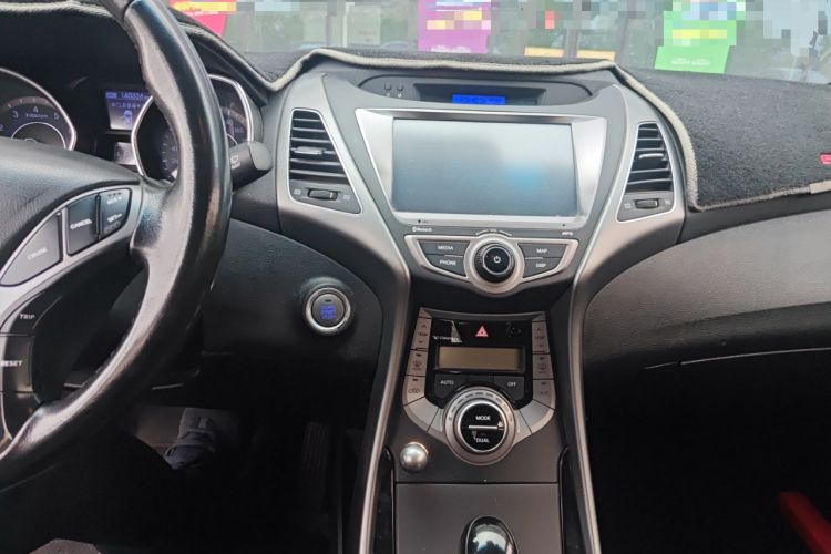 Used Hyundai Elantra (5th Generation / Langdong) 2015 1.6L Automatic Luxury Model Audio And AC Panel