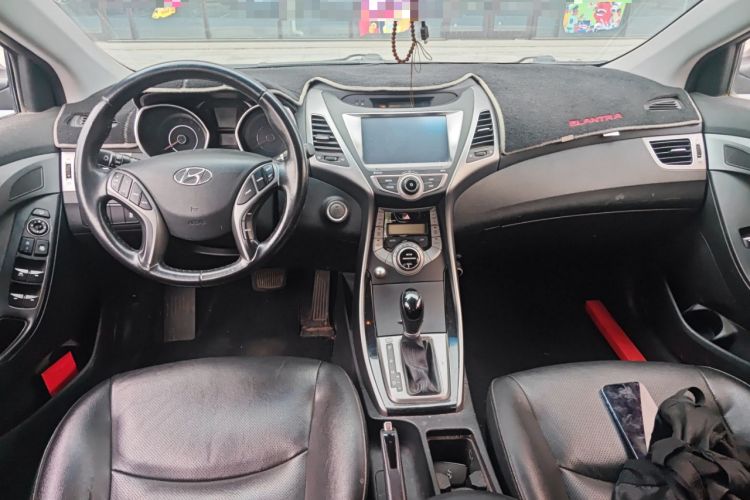 Used Hyundai Elantra (5th Generation / Langdong) 2015 1.6L Automatic Luxury Model Center Console
