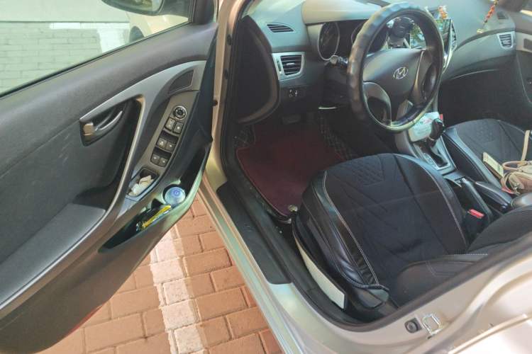 Used Hyundai Elantra (5th Generation / Langdong) 2015 1.6L Automatic Fashion Model Driver Seat