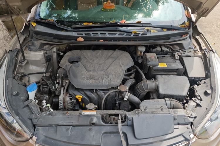 Used Hyundai Elantra (5th Generation / Langdong) 2015 1.6L Automatic Leading Model Engine Bay