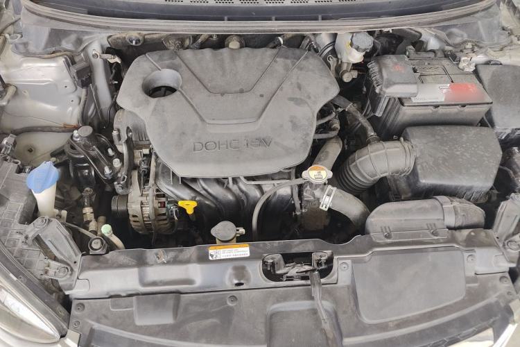 Used Hyundai Elantra (5th Generation / Langdong) 2015 1.6L Automatic Leading Model Engine Bay