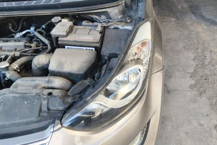 Used Hyundai Elantra (5th Generation / Langdong) 2015 1.6L Automatic Leading Model Engine Bay Left