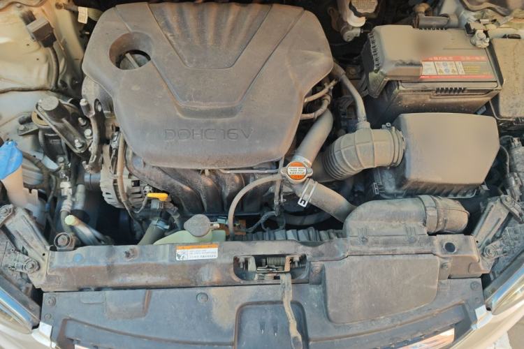 Used Hyundai Elantra (5th Generation / Langdong) 2015 1.6L Automatic Fashion Model Engine Bay