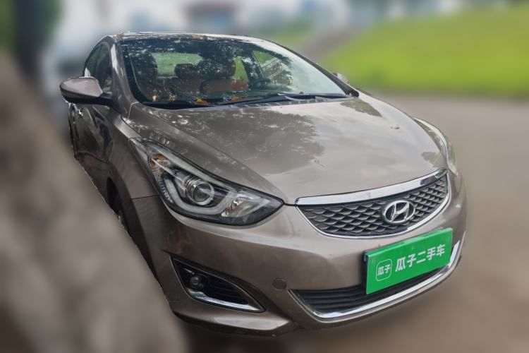 Used Hyundai Elantra (5th Generation / Langdong) 2015 1.6L Automatic Leading Model Front Right 45 Deg