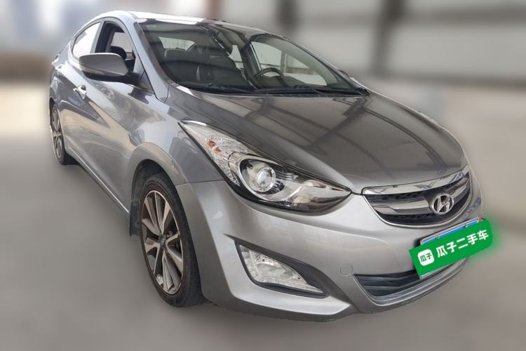Used Hyundai Elantra (5th Generation / Langdong) 2015 1.6L Automatic Leading Model Front Right 45 Deg