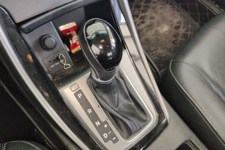 Used Hyundai Elantra (5th Generation / Langdong) 2015 1.6L Automatic Leading Model Gear Lever