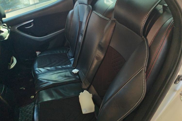 Used Hyundai Elantra (5th Generation / Langdong) 2015 1.6L Automatic Fashion Model Left Rear Seat