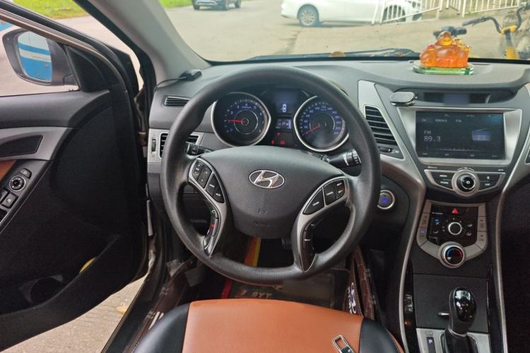Used Hyundai Elantra (5th Generation / Langdong) 2015 1.6L Automatic Leading Model Steering Wheel